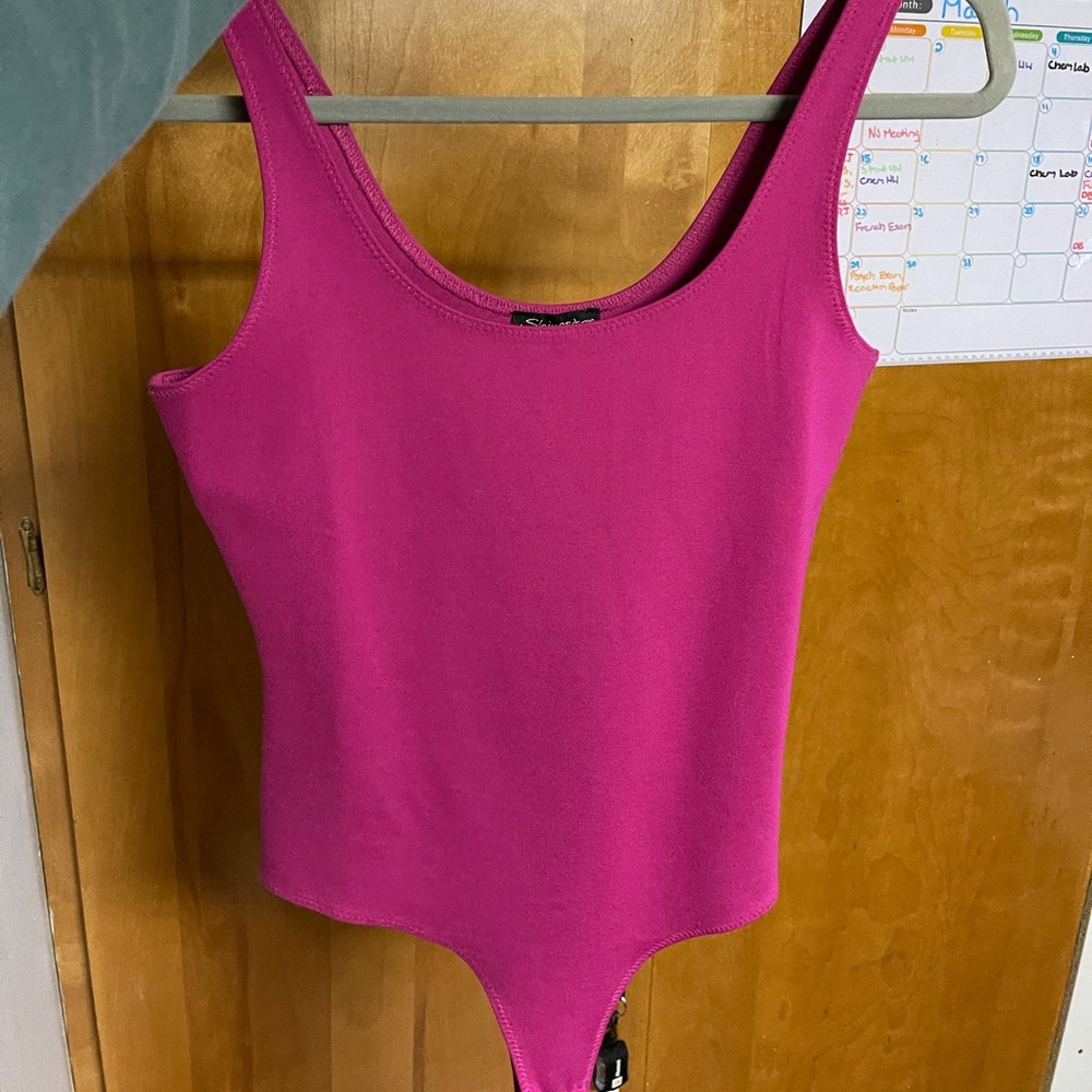 Form fitting bodysuit